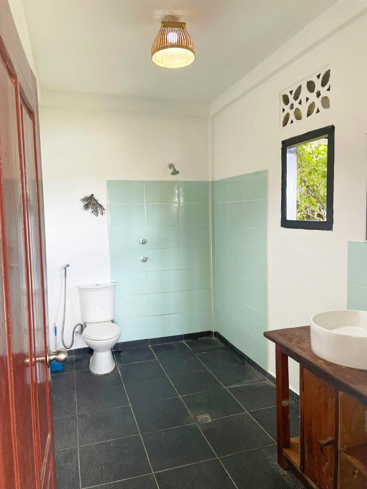 Merdeka House Maluk ภายนอก รูปภาพ